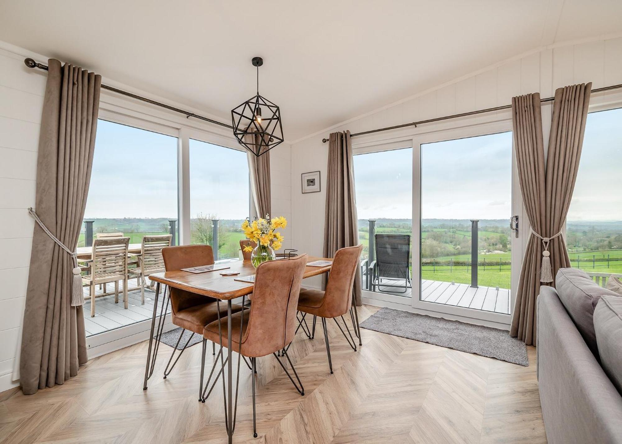 Midsomer Lodges Pilton Стая снимка